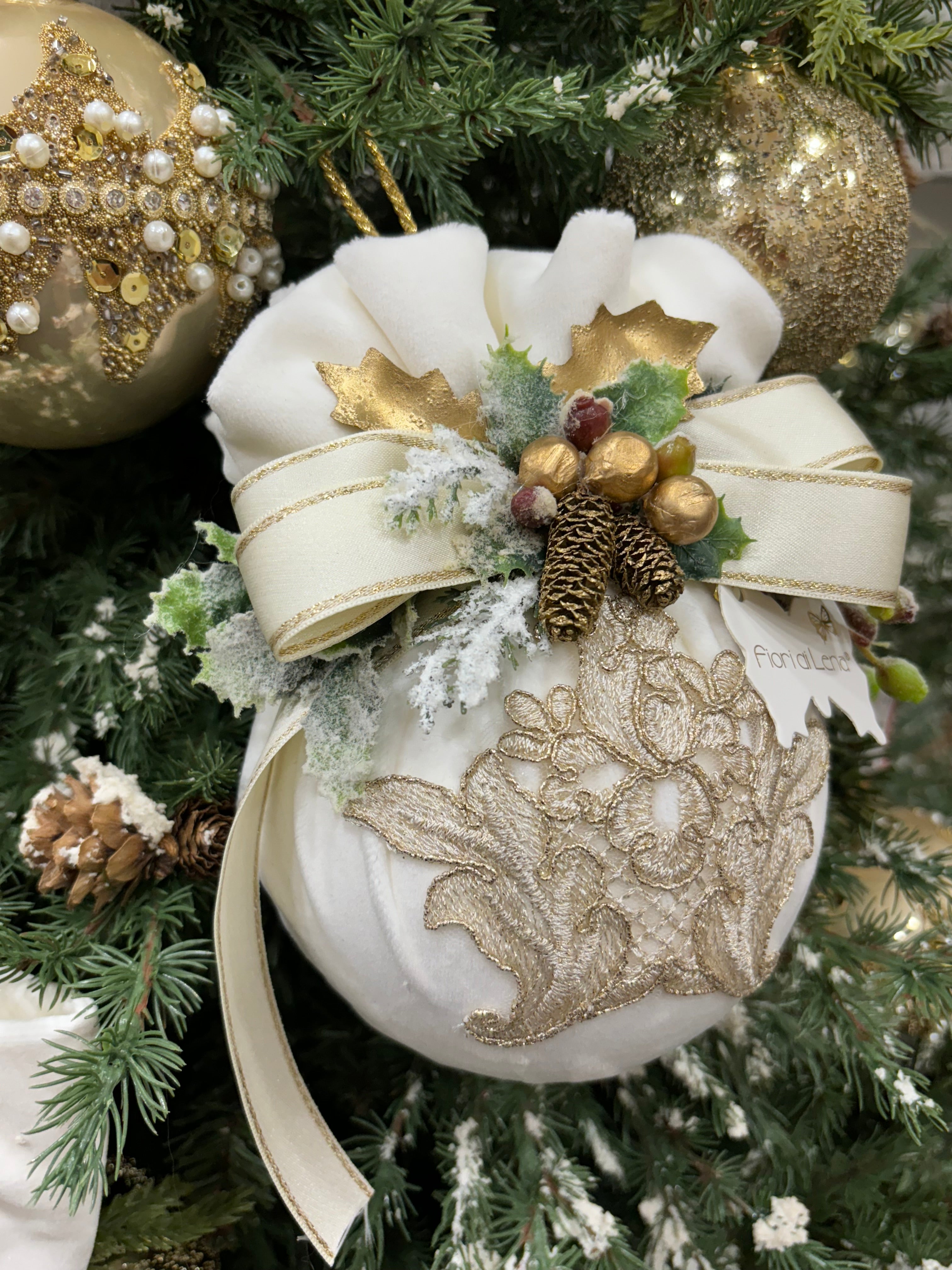 FIORI DI LENA SFERA DA APPENDERE 12 cm VELLUTINO E PIZZO