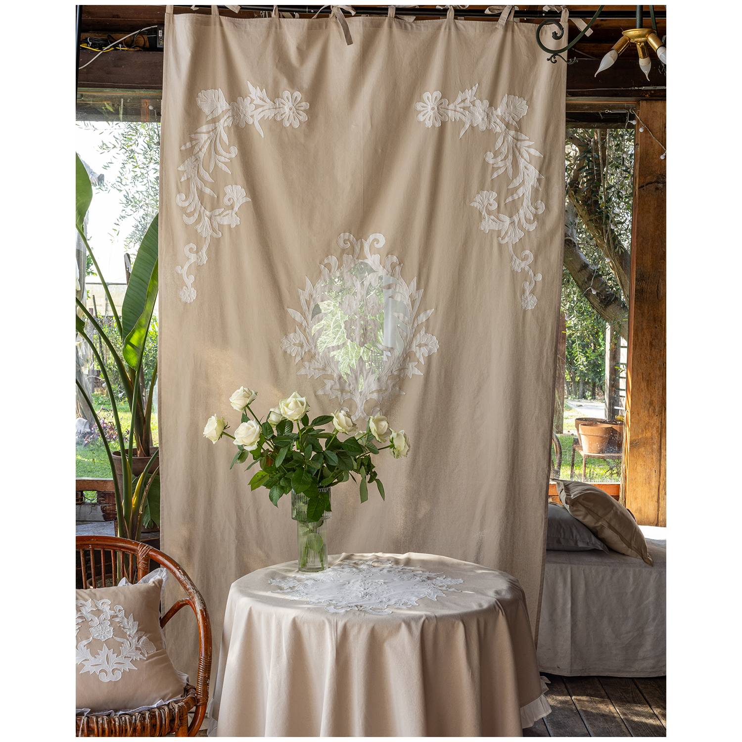 L'ATELIER 17 COPPIA DI TELI TENDA CAPODIMONTE SHABBY CHIC VARIANTE BEIGE
