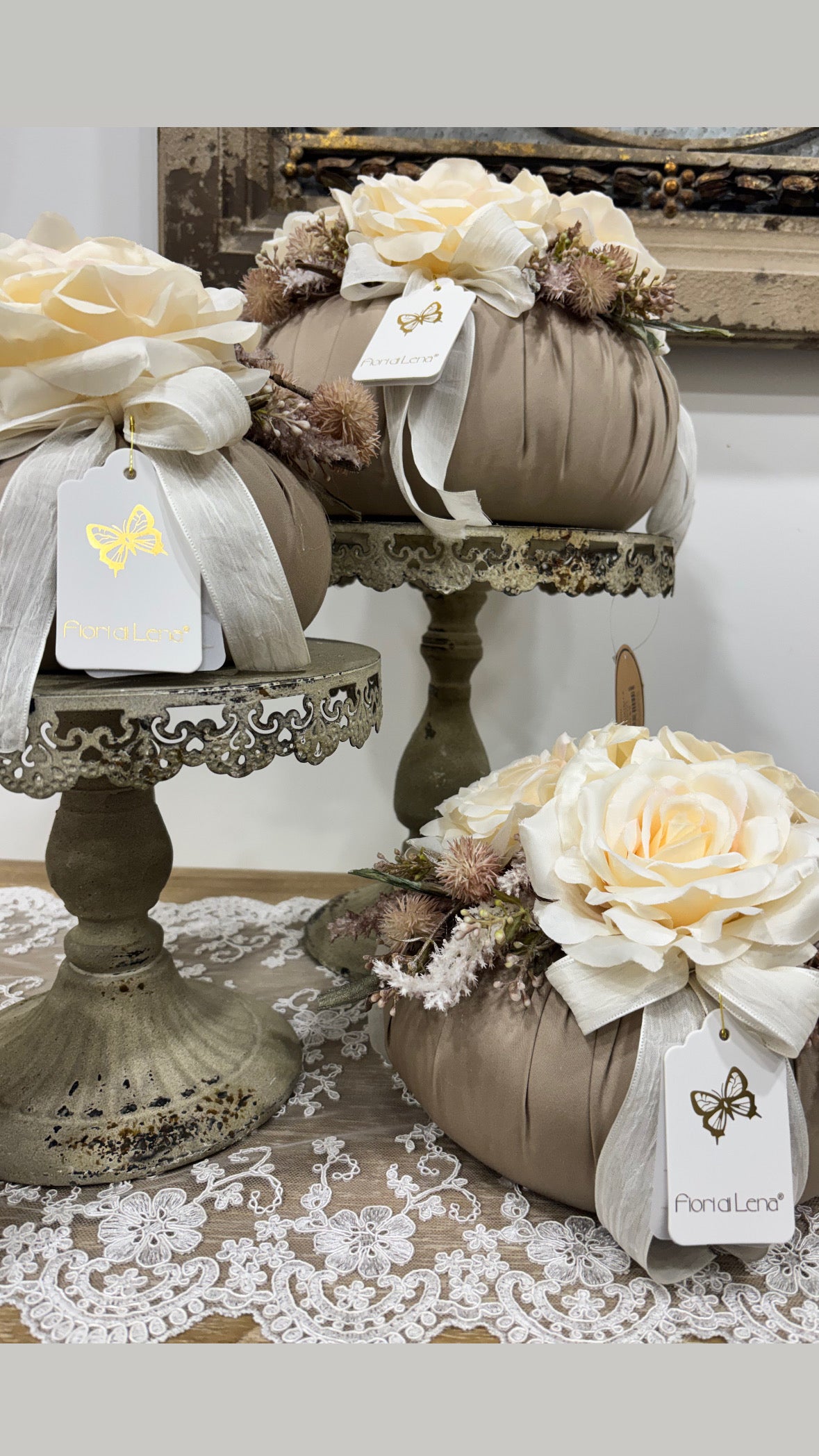 Fiori di lena Pouf profumato in seta nuova collezione primavera 2026 Fango