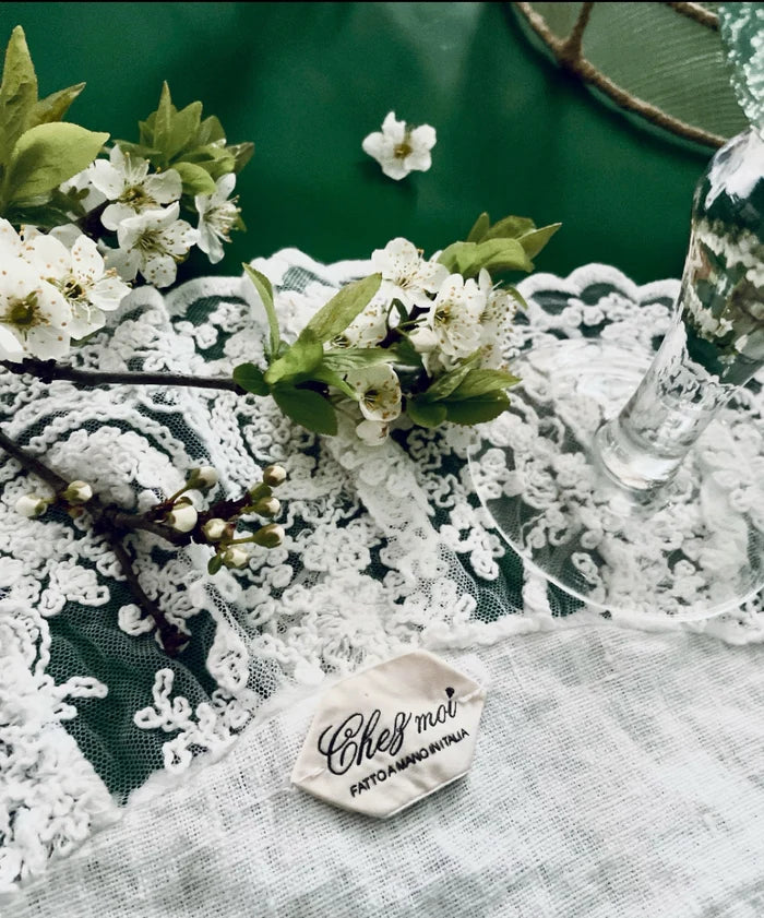 Chez moi meraviglioso centrino/sottopiatto tondo in lino con pizzo corinzio