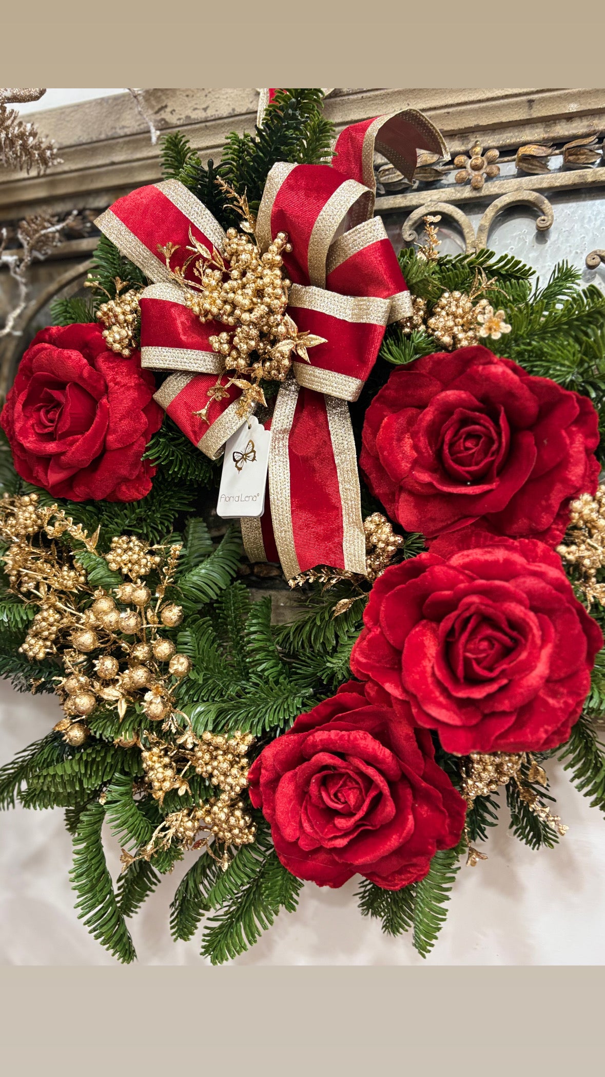 Fiori di lena ghirlanda fuoriporta con rose in velluto diametro 60 cm