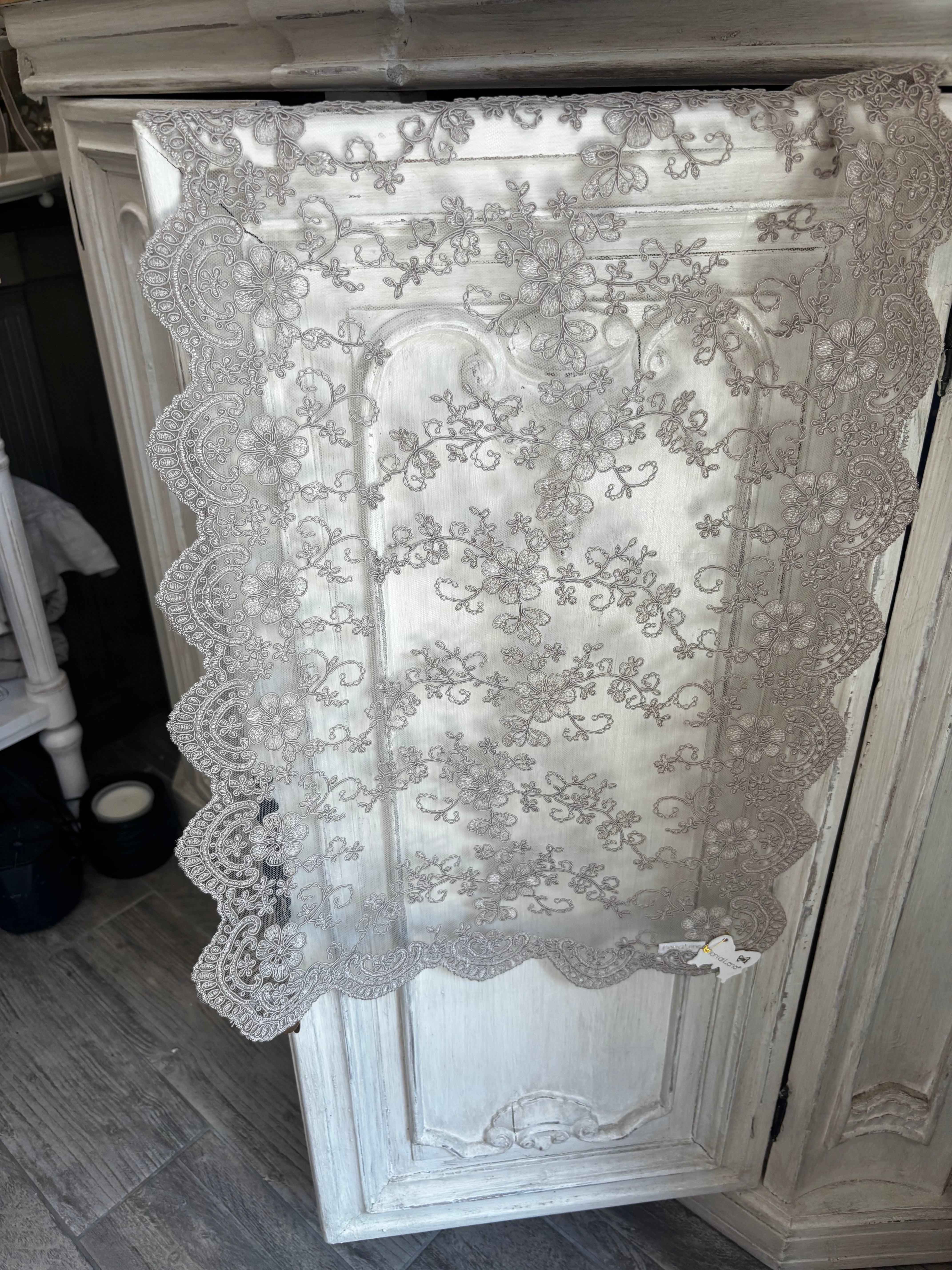 Fiori di lena runner in pizzo Fango mis 140 cm